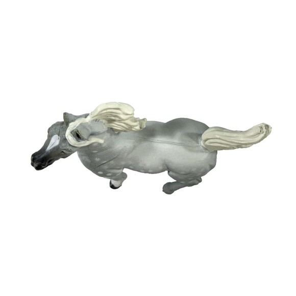 Vintage 1997 Safari Arabian Horse Stallion Grey & White Toy Figure - Picture 7 of 7